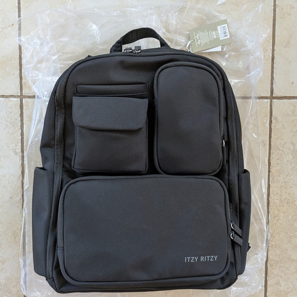 Itzy Ritzy Charcoal Men's Backpack - Picture 3 of 5